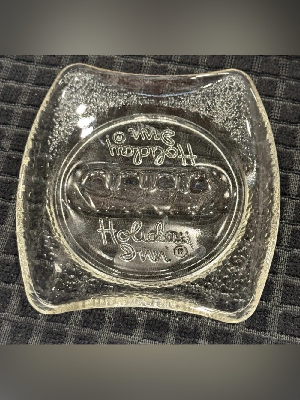 Vintage HOLIDAY INN Ashtray Hotel Advertising Embossed Letters Pebble Sides 70's